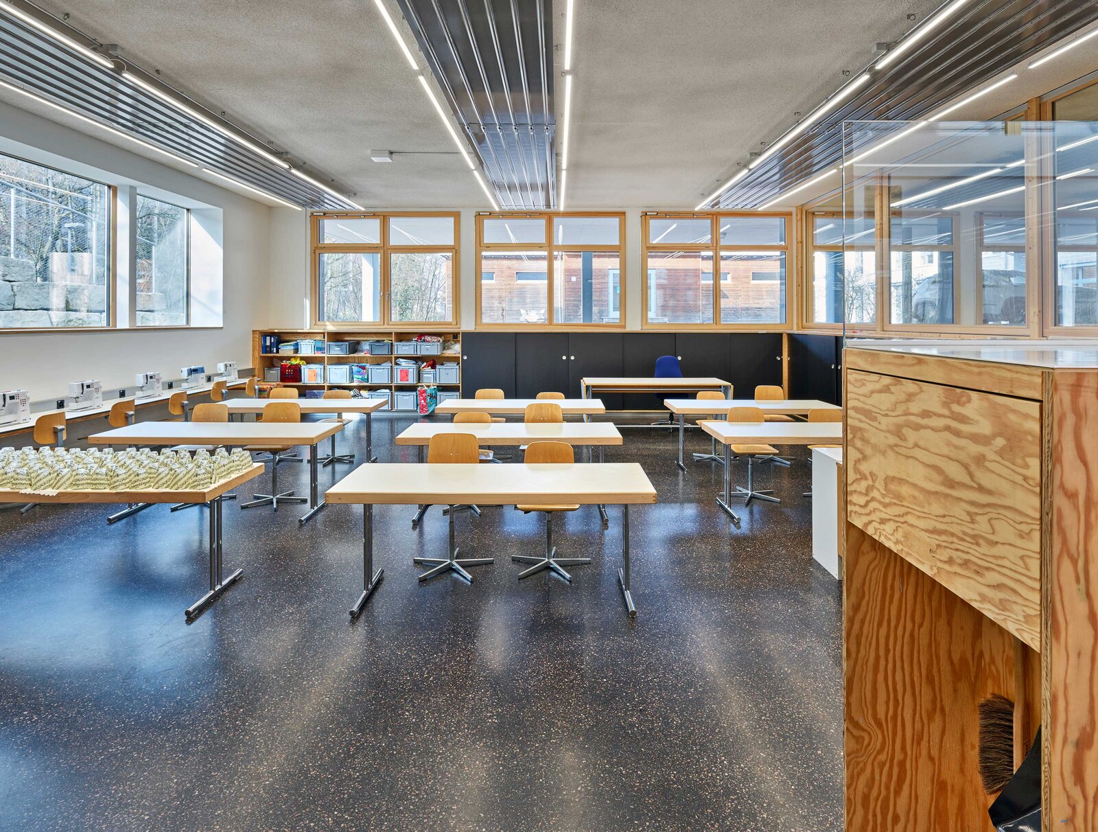 Schule Kaisten Werkraum Textil